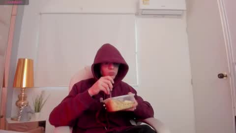 Snapshot of dark_sun333 chatting on November 17, 2025, 8:47 pm dark_sun333 online show from November 17, 2025, 8:47 pm