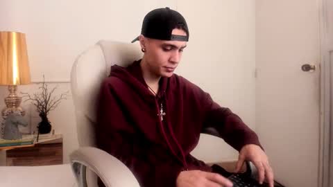 dark_sun333 online show from January 17, 2026, 2:38 am