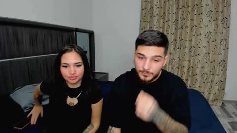 Leo  Bella online show from November 9, 2025, 9:35 pm