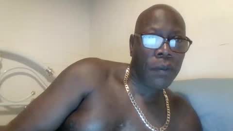 Snapshot of darkchocolat77 chatting on January 20, 2025, 11:54 pm darkchocolat77 online show from January 20, 2025, 11:54 pm