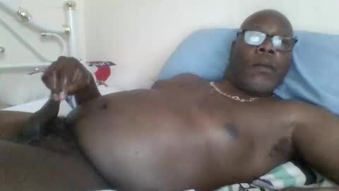 Snapshot of darkchocolat77 chatting on November 7, 2025, 1:33 pm darkchocolat77 online show from November 7, 2025, 1:33 pm