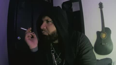 darkclothes online show from January 5, 2025, 7:28 am