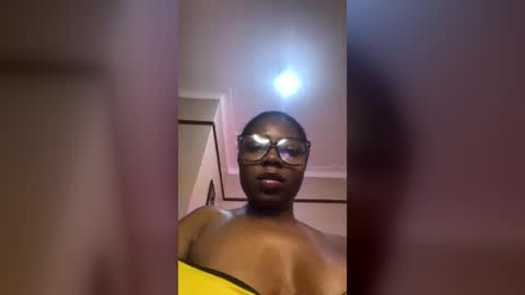 darkmilan online show from July 5, 2026, 5:47 am