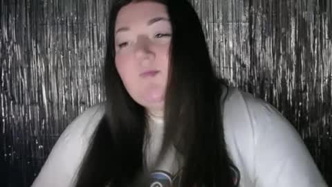 Snapshot of darkmoon_j chatting on July 9, 2026, 12:31 pm Julia online show from July 9, 2026, 12:31 pm