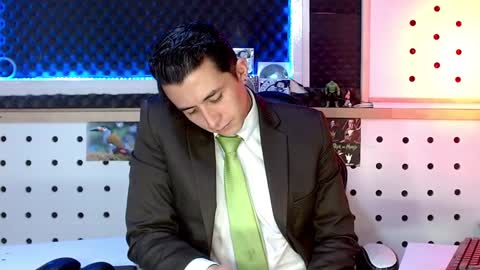 DARKO0717 online show from January 2, 2025, 6:23 pm