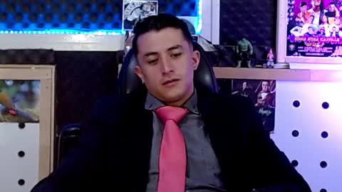 DARKO0717 online show from January 9, 2025, 4:28 pm