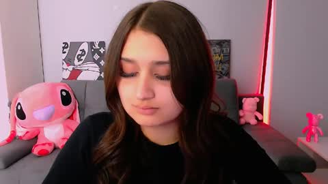 Amelie online show from April 25, 2026, 4:48 pm