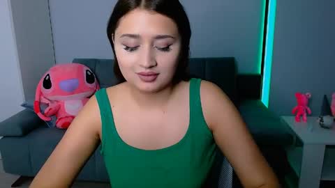 Amelie online show from June 3, 2026, 4:45 pm