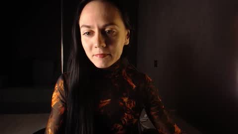 Snapshot of darkspark_ chatting on October 4, 2025, 10:24 am darkspark_ online show from October 4, 2025, 10:24 am