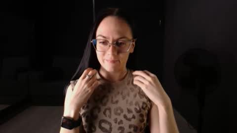 Snapshot of darkspark_ chatting on November 24, 2025, 11:10 am darkspark_ online show from November 24, 2025, 11:10 am