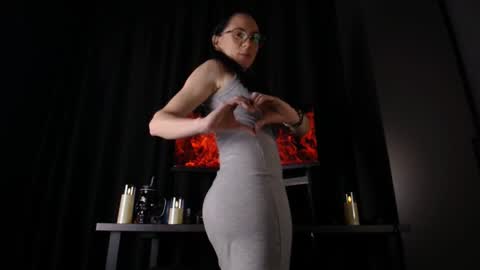 Snapshot of darkspark_ chatting on December 19, 2025, 10:22 am darkspark_ online show from December 19, 2025, 10:22 am