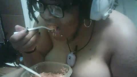 DarkSundaze online show from June 18, 2026, 7:41 am