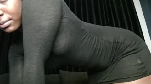 darktanqueen online show from April 3, 2026, 2:15 pm