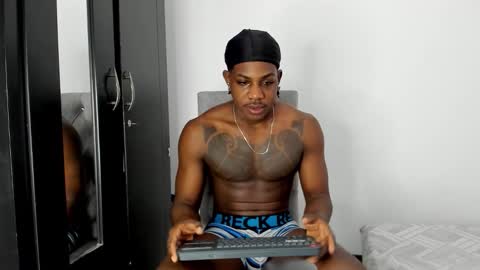 Darktemp  online show from February 6, 2026, 11:46 am