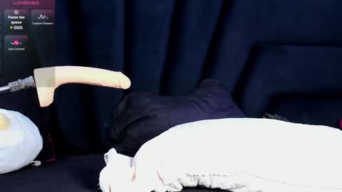Snapshot of darkydolly_ chatting on December 5, 2024, 12:33 pm Dolly  OnlyFans sickdollyx online show from December 5, 2024, 12:33 pm