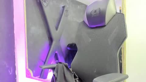 Darling online show from November 30, 2025, 2:43 pm