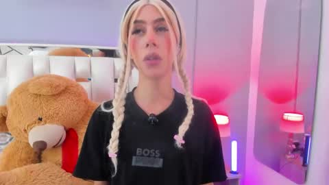 darlyn_tenderhot__ online show from October 12, 2025, 2:32 am