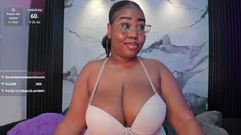 Snapshot of darnellqueen chatting on May 1, 2026, 6:12 pm Darnell Queen online show from May 1, 2026, 6:12 pm