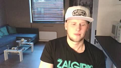 Dario online show from September 11, 2025, 5:46 pm