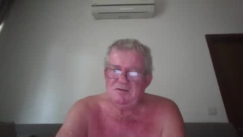 darwincock online show from May 7, 2026, 3:12 am