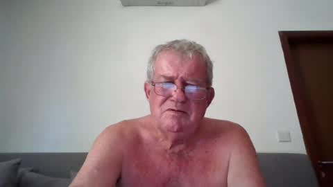 darwincock online show from June 25, 2026, 5:12 am