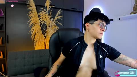 Dass Roman online show from May 25, 2026, 10:27 pm