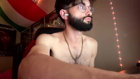 Snapshot of dathungitalian chatting on September 12, 2025, 5:18 am Tarantino online show from September 12, 2025, 5:18 am