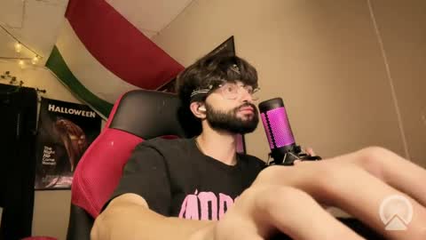 Snapshot of dathungitalian chatting on September 29, 2025, 2:49 am Tarantino online show from September 29, 2025, 2:49 am