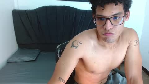 Snapshot of dave_20cm_ chatting on January 7, 2025, 1:49 am dave_20cm_ online show from January 7, 2025, 1:49 am
