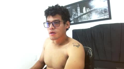 Snapshot of dave_20cm_ chatting on January 10, 2025, 7:43 pm dave_20cm_ online show from January 10, 2025, 7:43 pm