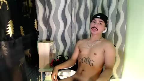 Snapshot of dave_cummers chatting on June 14, 2026, 2:35 am DAVE online show from June 14, 2026, 2:35 am