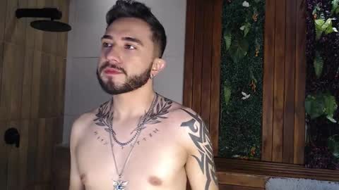 Snapshot of dave_wolff chatting on November 7, 2025, 11:43 am Dave online show from November 7, 2025, 11:43 am