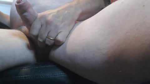 Snapshot of davedevine4 chatting on September 8, 2025, 5:12 pm Dave Devine online show from September 8, 2025, 5:12 pm