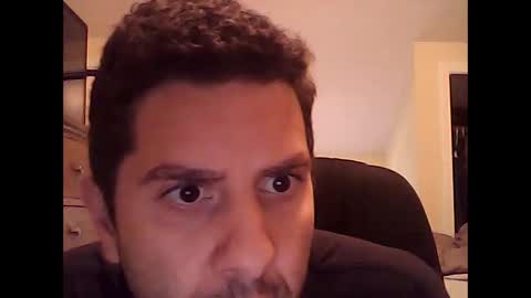 davelaz1361361 online show from September 26, 2025, 8:35 pm