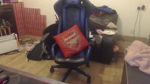 Snapshot of daver281197 chatting on December 4, 2024, 5:38 am dave online show from December 4, 2024, 5:38 am