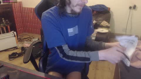 Snapshot of daver281197 chatting on December 7, 2024, 7:49 am dave online show from December 7, 2024, 7:49 am