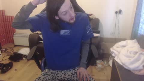 Snapshot of daver281197 chatting on February 23, 2025, 2:25 pm dave online show from February 23, 2025, 2:25 pm