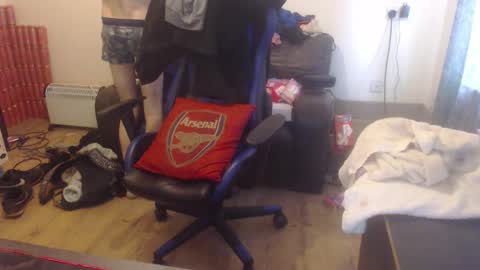 Snapshot of daver281197 chatting on March 6, 2025, 3:45 pm dave online show from March 6, 2025, 3:45 pm