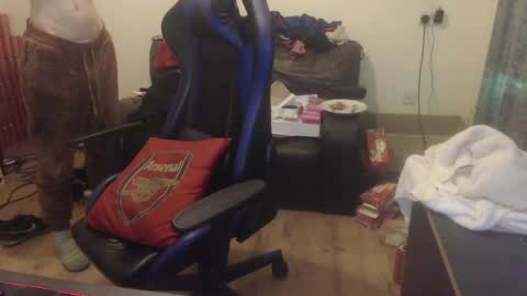 Snapshot of daver281197 chatting on March 10, 2025, 12:29 am dave online show from March 10, 2025, 12:29 am