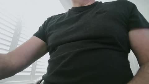 Snapshot of davesu12345 chatting on March 23, 2026, 8:40 am davesu12345 online show from March 23, 2026, 8:40 am