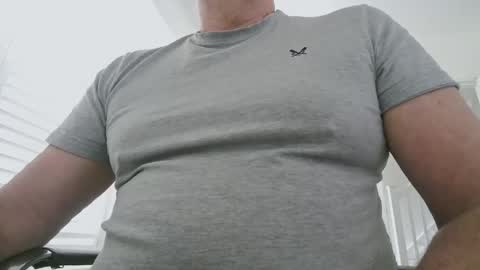 Snapshot of davesu12345 chatting on May 20, 2026, 10:32 am davesu12345 online show from May 20, 2026, 10:32 am