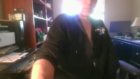 Snapshot of davethebooky chatting on October 2, 2025, 3:52 pm Dave online show from October 2, 2025, 3:52 pm