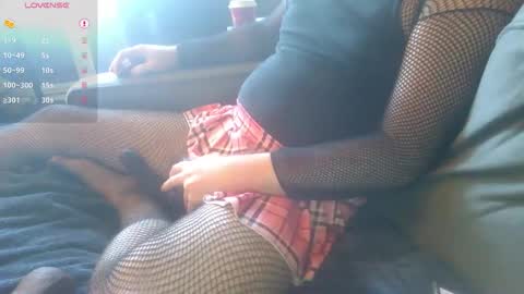 Snapshot of daviblack1000 chatting on February 5, 2026, 6:01 pm Locked up for fun online show from February 5, 2026, 6:01 pm