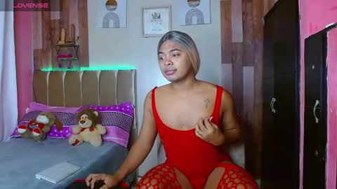 Snapshot of david778302 chatting on November 4, 2025, 2:10 am Noha online show from November 4, 2025, 2:10 am