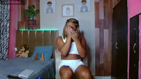 Snapshot of david778302 chatting on February 6, 2026, 9:01 am Noha online show from February 6, 2026, 9:01 am