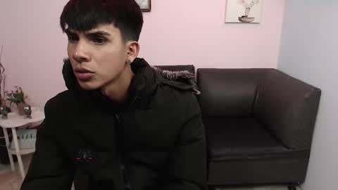 Snapshot of david_925_ chatting on October 14, 2025, 5:03 pm David online show from October 14, 2025, 5:03 pm