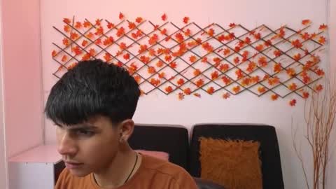 Snapshot of david_925_ chatting on October 15, 2025, 8:09 pm David online show from October 15, 2025, 8:09 pm