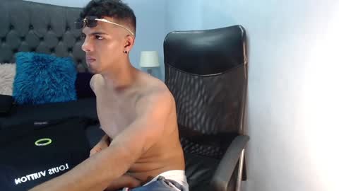 Snapshot of david_bandercock chatting on December 5, 2024, 4:31 am david_bandercock online show from December 5, 2024, 4:31 am