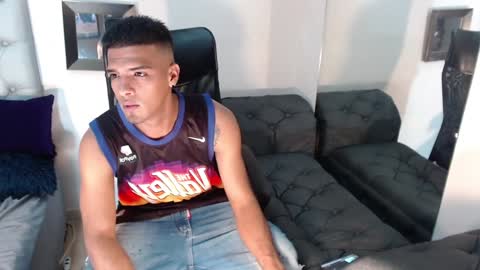 Snapshot of david_bandercock chatting on December 22, 2024, 3:55 am david_bandercock online show from December 22, 2024, 3:55 am