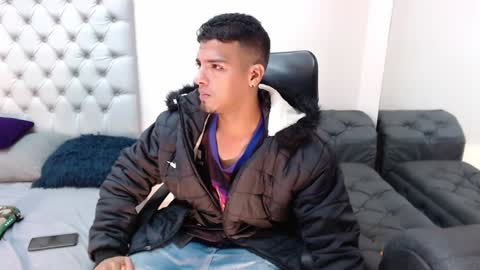 Snapshot of david_bandercock chatting on January 6, 2025, 6:25 am david_bandercock online show from January 6, 2025, 6:25 am